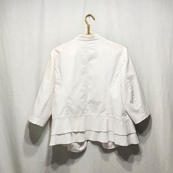 White Open Jacket with Ruffle - Picture 2 of 6